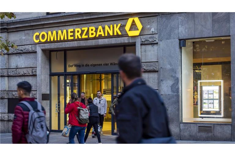 Verdi lehnt eine Übernahme der Commerzbank durch Unicredit ab (Symbolbild).