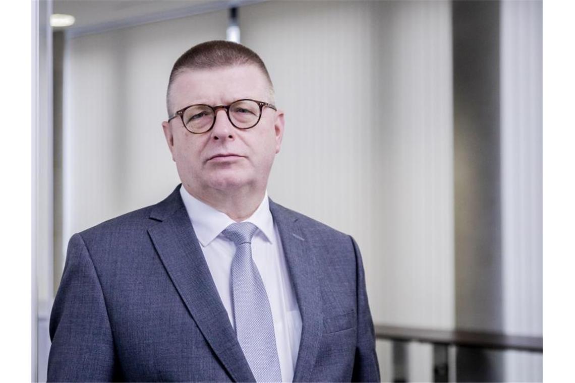 AfD tauscht Leiter von Verfassungsschutz-Arbeitsgruppe aus Verfassungsschutz-Präsident Thomas Haldenwang: „Auch im Vorfeld einer Wahl müssen wir die Öffentlichkeit informieren dürfen, wenn wir verfassungsfeindliche Bestrebungen jeglicher Art wahrnehmen.“. Foto: Christoph Soeder/dpa