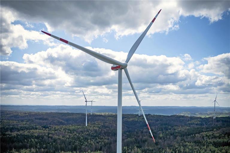 Vergangene Woche hat die Regionalversammlung entschieden, wo sich in der Region Stuttgart künftig Windräder drehen dürfen. Archivfoto: Alexander Becher