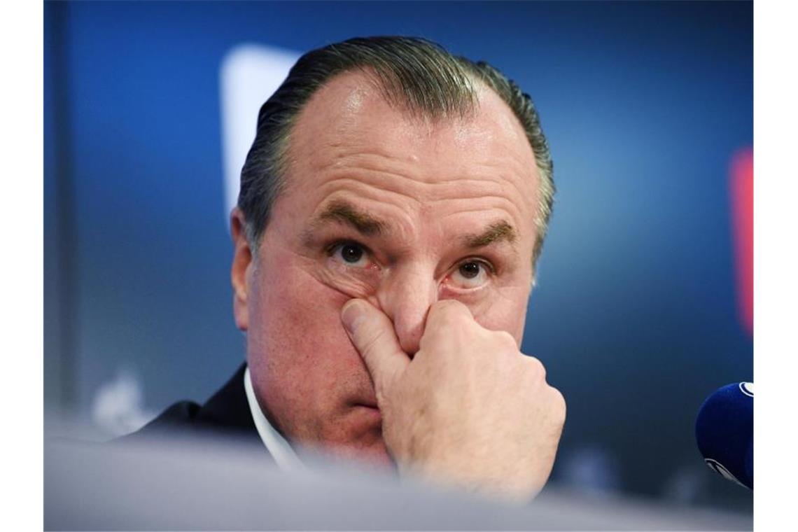 Schalke-Boss Tönnies nach Fehltritt: „War schlicht töricht“ Vergriff sich gewaltig in seiner Wortwahl: Schalke-Boss Clemens Tönnies. Foto: Ina Fassbender