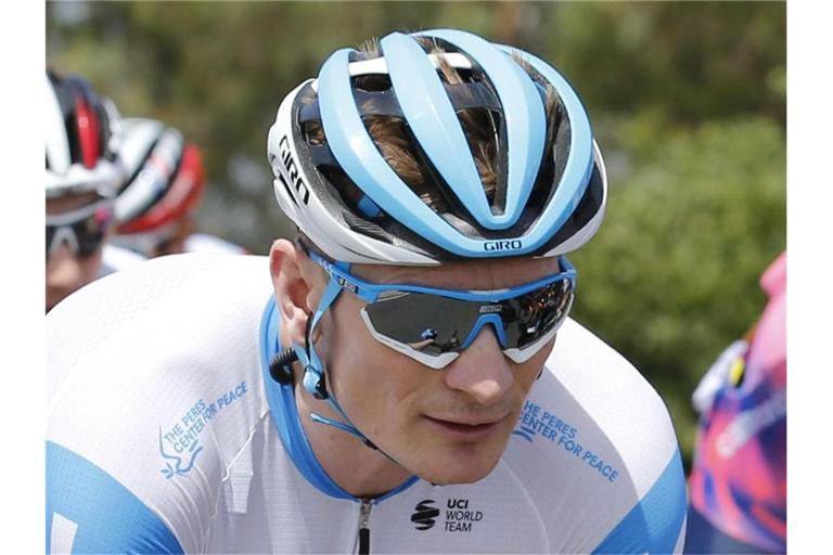 Verletzte sich bei einem Trainingssturz schwer: André Greipel (M). Foto: Yuzuru Sunada/BELGA/dpa