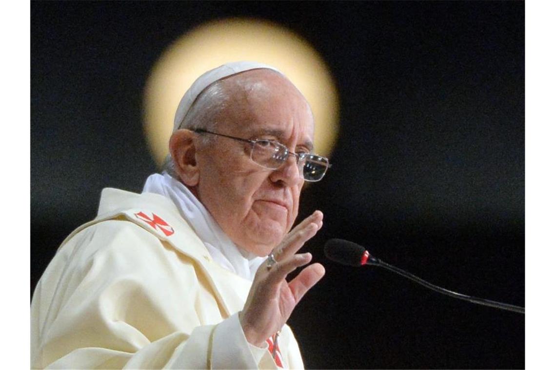 Papst stellt keine Zölibat-Lockerung in Aussicht
