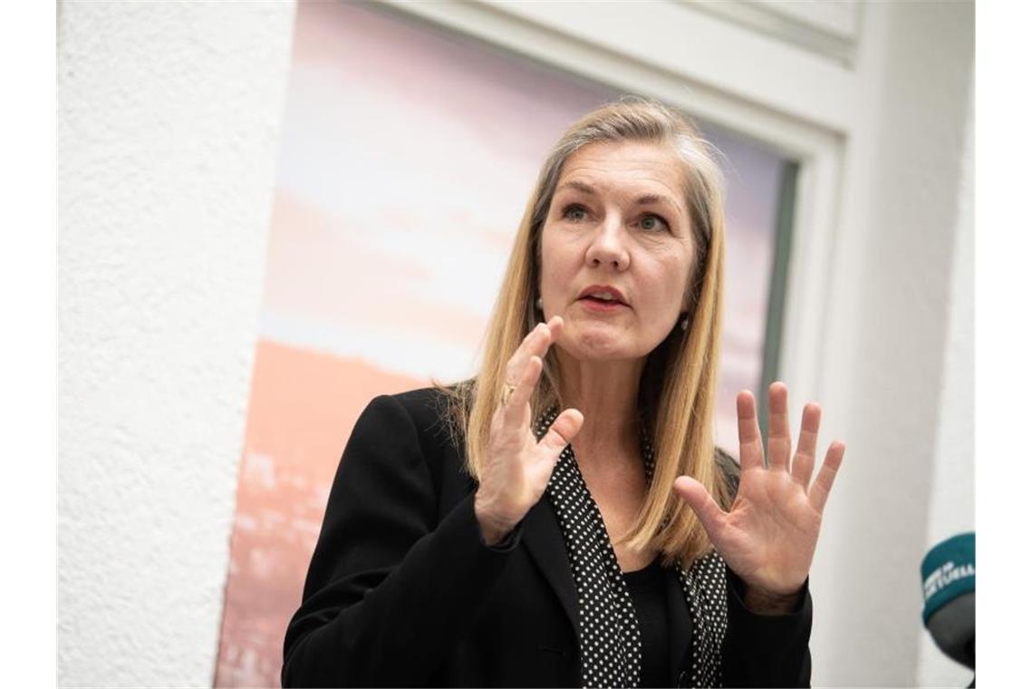 Grüne ziehen mit Veronika Kienzle in den OB-Wahlkampf
