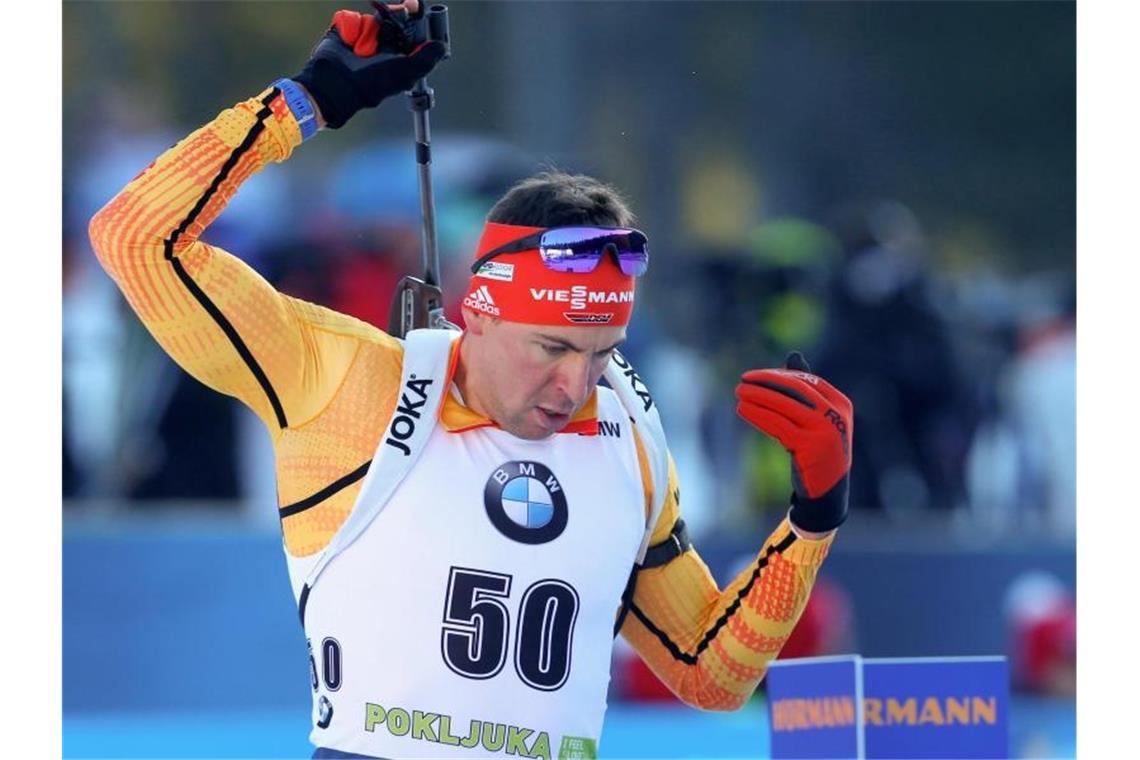 Verpasste in Pokljuka nur knapp das Podium: Philipp Nawrath. Foto: Darko Bandic/AP/dpa