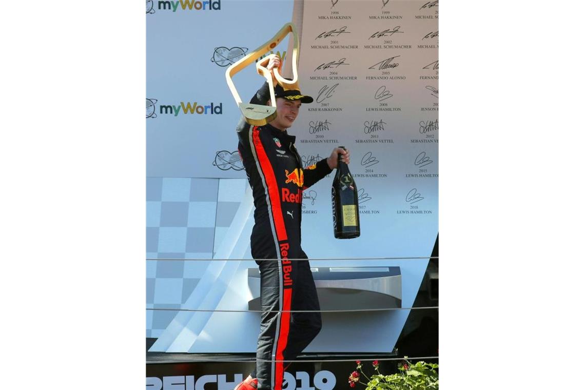 Vettel 4. beim Verstappen-Sieg nach Boxen-Blackout Verstappen beendete die Siegesserie von Mercedes mit WM-Spitzenreiter Lewis Hamilton. Foto: Erwin Scheriau