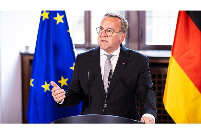 Verteidigungsminister Boris Pistorius zufolge muss der deutsche Beitrag zu Sicherheitsgarantien für die Ukraine politisch und militärisch festgelegt werden (Archivfoto).