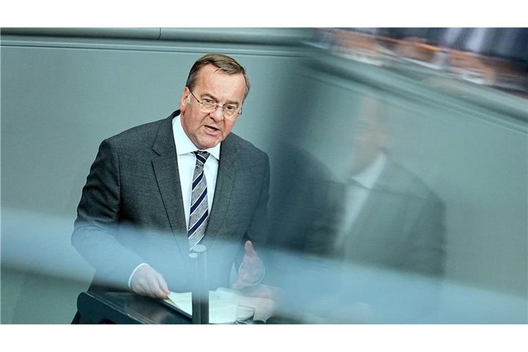 Verteidigungsminister Pistorius freut sich über ein Einstellungsplus. (Archivbild)
