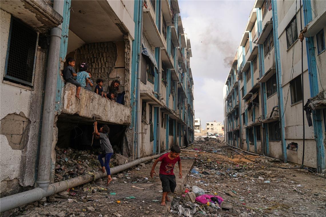 Netanjahu warnt Einwohner der Stadt Gaza: „verschwinden Sie" Vertriebene Palästinenser leben in einer Schule des UNRWA in Gaza-Stadt (Archivbild).