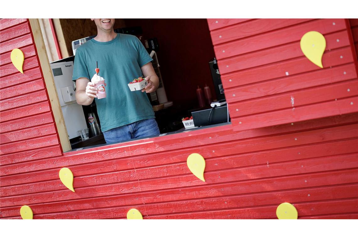 Vertriebsleiter Silvan Schulze-Weddige kam die Idee für den Drive-in in den Niederlanden.