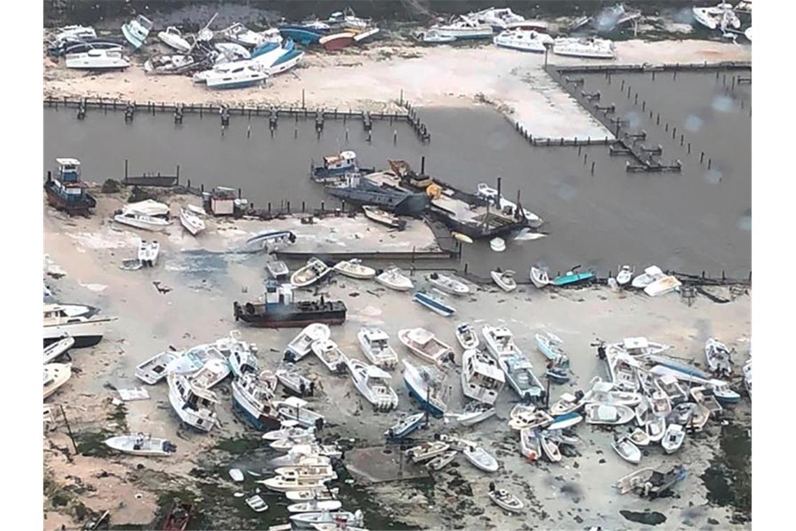 Verwüsteter Yachthafen auf den Bahamas. Foto: U.S. Coast Guard Station Clearwater/AP