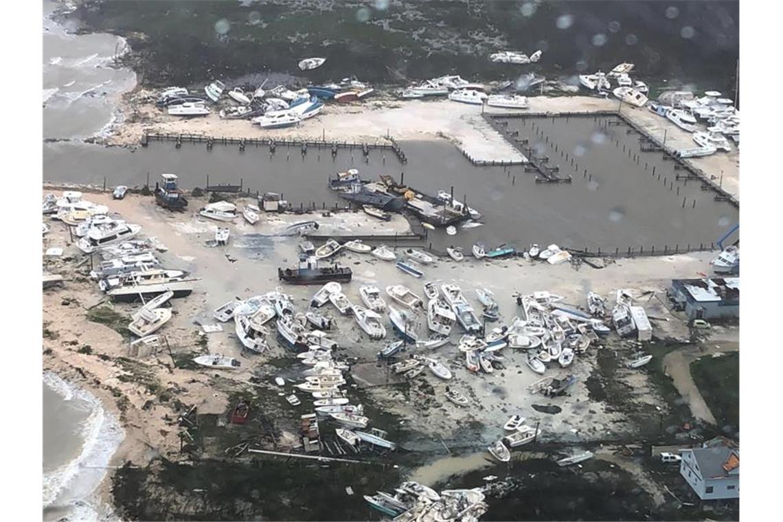„Dorian“ hinterlässt auf Bahamas Todesopfer und Verwüstung Verwüstung in einem Yachthafen, nachdem „Dorian“ auf den Bahamas schwere Schäden angerichtet hat. Foto: U.S. Coast Guard Station Clearwater/AP