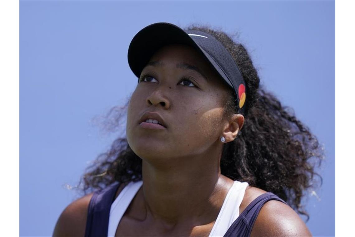 Verzichtet auf ihr Halbfinale beim WTA-Turnier: Tennis-Star Naomi Osaka. Foto: Frank Franklin II/AP/dpa