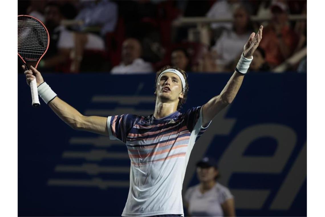 Zverev verliert in Acapulco früh - Wieder Aufschlag-Probleme Verzweifelt: Für Alexander Zverev war in Acapulco früh Endstation. Foto: Rebecca Blackwell/AP/dpa