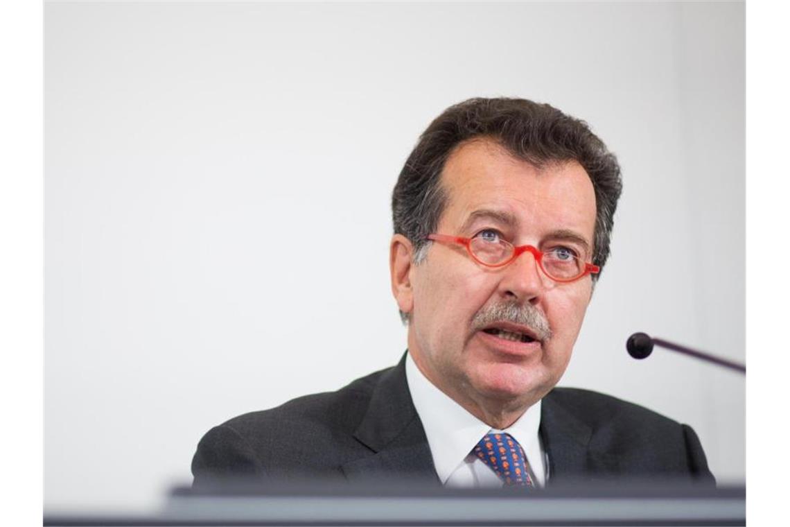 Commerzbank mit neuen Personalsorgen Vetter, früher Chef der Landesbank Baden-Württemberg, war erst im August 2020 an die Spitze des Commerzbank-Aufsichtsrats gerückt. Foto: picture alliance / dpa