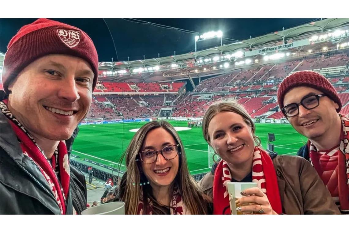VfB-Fans aus Nebraska besuchen das Heimspiel gegen Mönchengladbach.