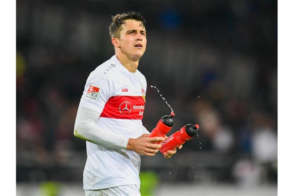 VfB Stuttgart will mit Verteidiger Kempf verlängern VfB Stuttgarts Verteidiger Marc Oliver Kempf. Foto: Tom Weller/dpa/Archivbild