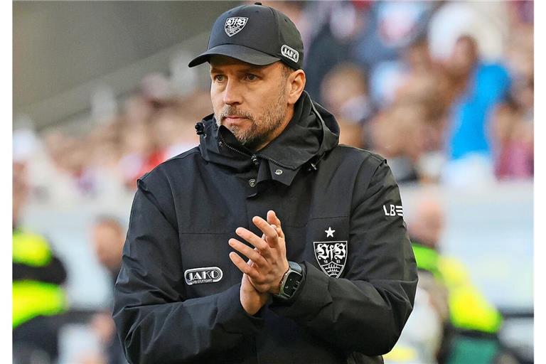 VfB-Trainer  Sebastian Hoeneß ist die Gesundheit seiner Spieler wichtig.