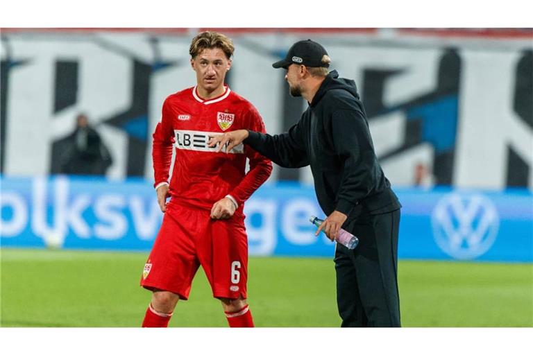 VfB-Trainer Sebastian Hoeneß (rechts) mit einem seiner wichtigsten Linksfüße: Angelo Stiller