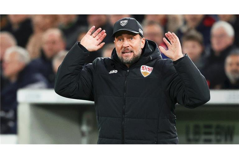 VfB-Trainer Sebastian Hoeneß steht im Fokus: Seine Vorliebe für Rochaden in der Startelf sorgt für Diskussionen.