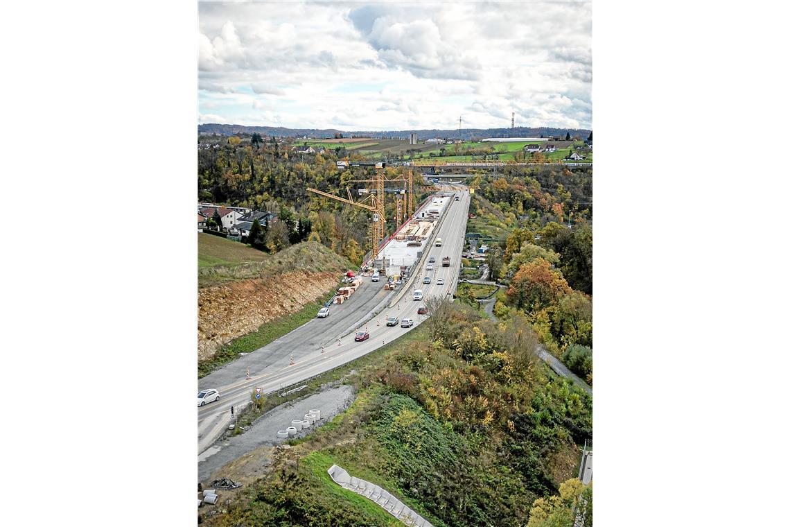 Viadukt. Vierspuriger Ausbau der B14 bis Backnang-West