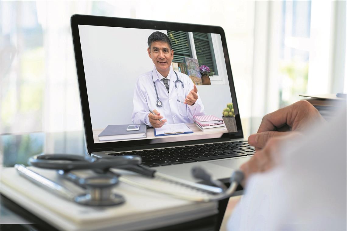 Spiegelberg bekommt einen Telearzt Videosprechstunde mit dem Hausarzt: Ab Oktober können Patienten der neuen Telemedicon-Praxis, die in Spiegelberg eröffnet werden soll, mit ihrem Hausarzt in Oppenweiler sprechen, ohne räumlich vor Ort sein zu müssen. Foto: tippapatt/stock.adobe.com