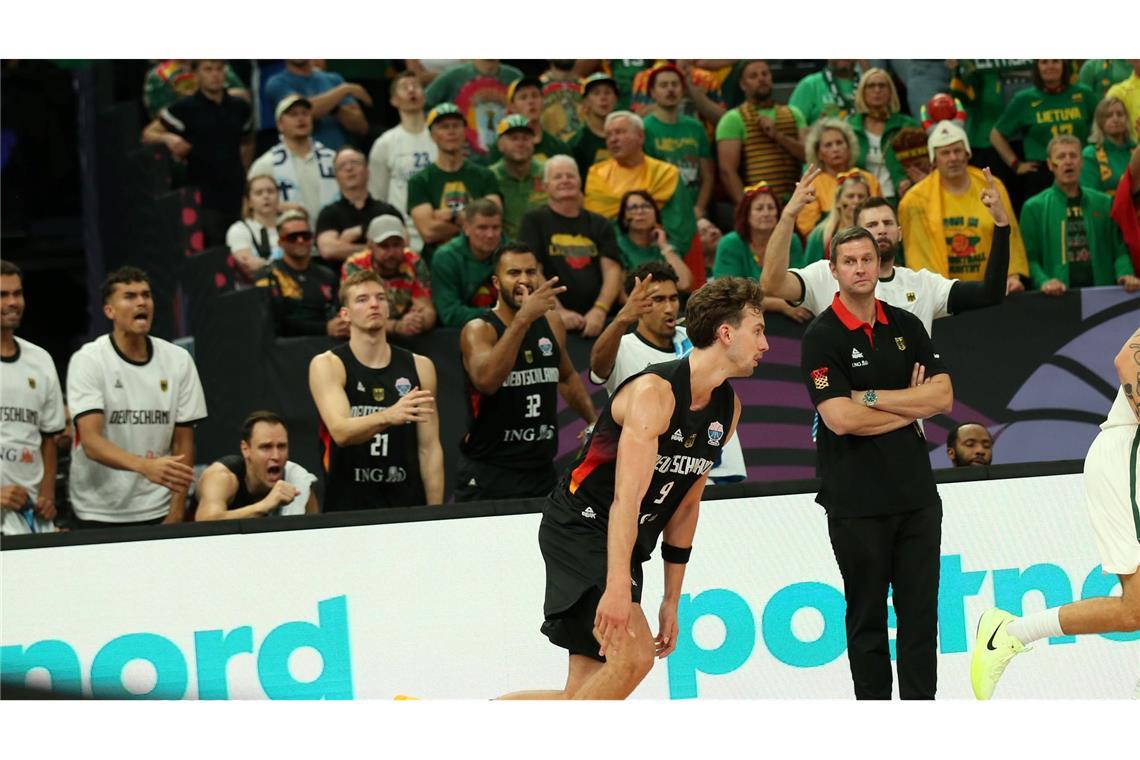 Chef auf Zeit: Ibrahimagic treibt Rekord-Basketballer an Viel Grund zum Jubeln: Franz Wagner trifft einen Dreier.