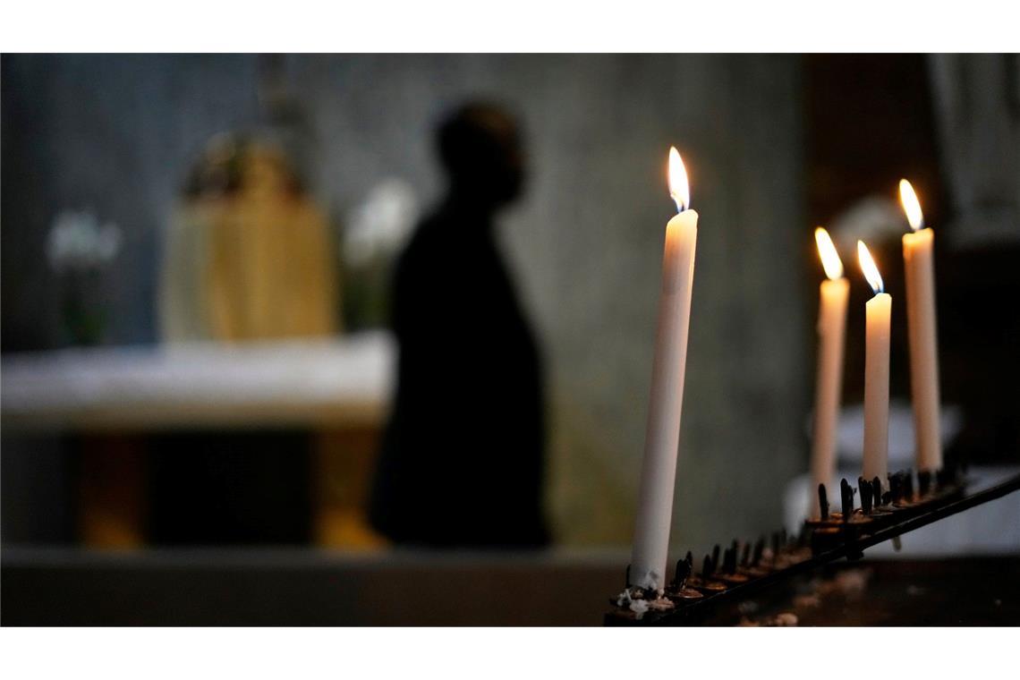 Viele berühmte Menschen haben sich 2025 von der Welt verabschiedet. (Symbolbild)