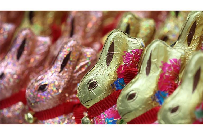 Viele der in Deutschland produzierten Schoko-Osterhasen werden im Supermarkt verkauft, ein großer Teil wird jedoch auch ins Ausland exportiert.
