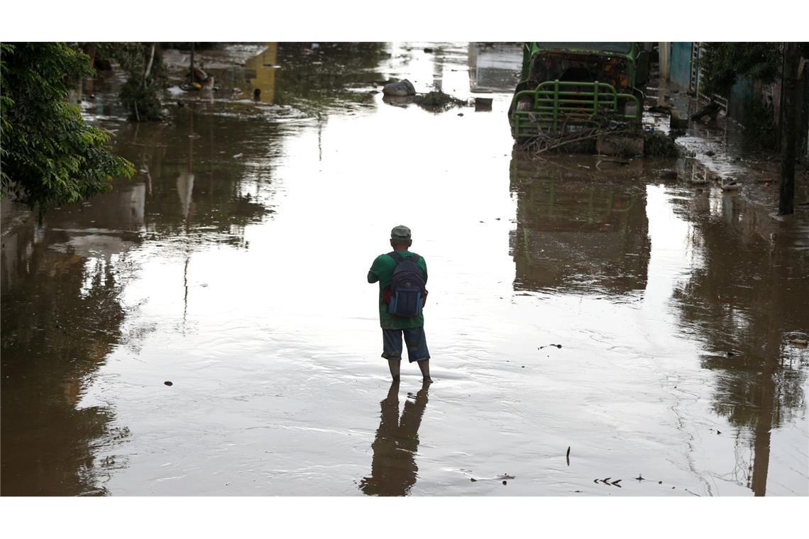 Unwetter in Mexiko: Mehr als 40 Tote und viele Vermisste Viele Gemeinden sind von der Außenwelt abgeschnitten.