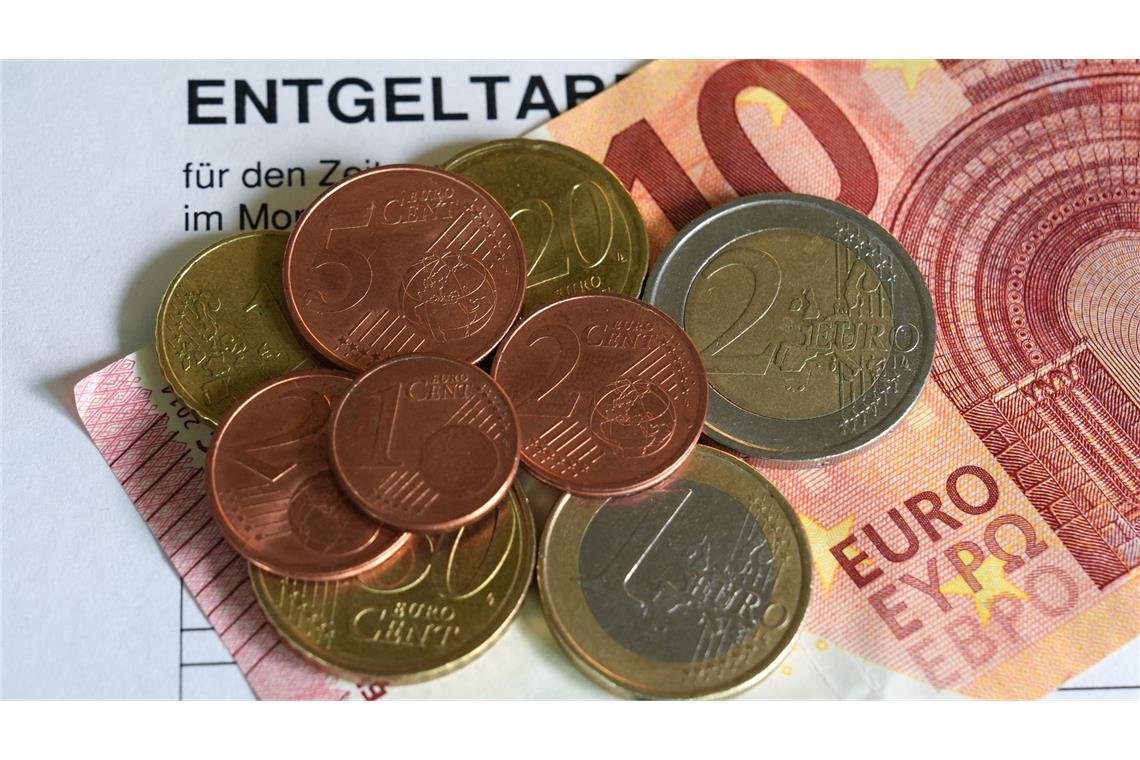Viele kommen über Mindestlohnniveau nicht hinaus.