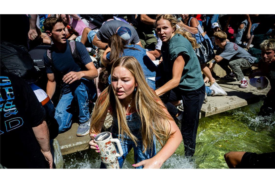Viele Menschen wurden Zeugen von dem Angriff auf Kirk. (Archivbild)