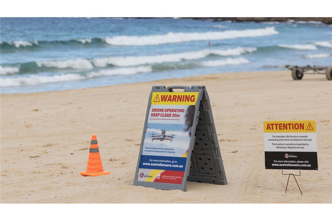 Viele Strände in Australien werden von Drohnen überwacht.