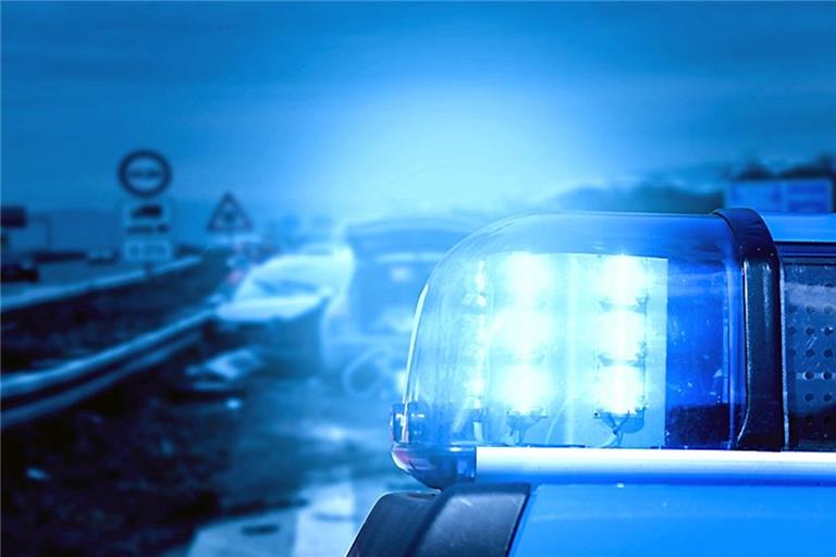 Vier Autos wurden durch den Auffahunfall beschädigt. Symbolfoto: Benekamp/stock.adobe