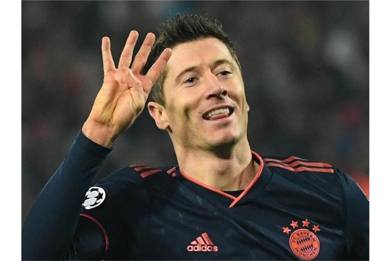 Vier Tore in einer Viertelstunde: Bayerns Torjäger Robert Lewandowski ist in der Form seines Lebens. Foto: Sven Hoppe/dpa