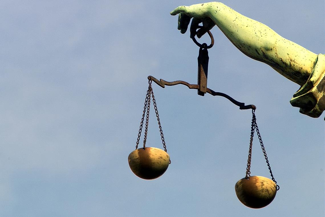 Akribisch erstellte Gutachten lassen keinen Zweifel Vierter Verhandlungstermin im Verfahren gegen einen 36-jährigen Industriemechaniker und einen 30-jährigen Medientechnologen wegen Drgengeschäften. Foto: BilderBox.com/E. Wodicka