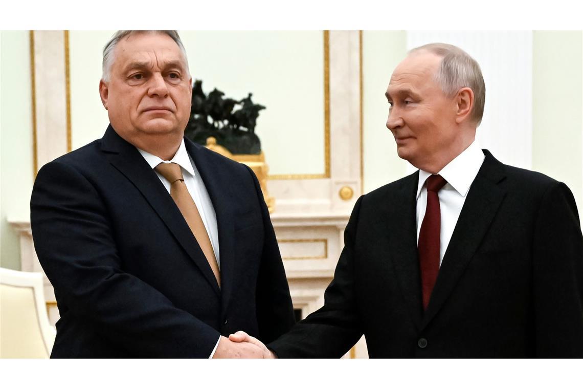 Viktor Orban (links) trifft seinen Freund Wladimir Putin. Inzwischen zweifeln viele in Brüssel, dass der ungarische Premier überhaupt noch im Interesse Europas handelt.