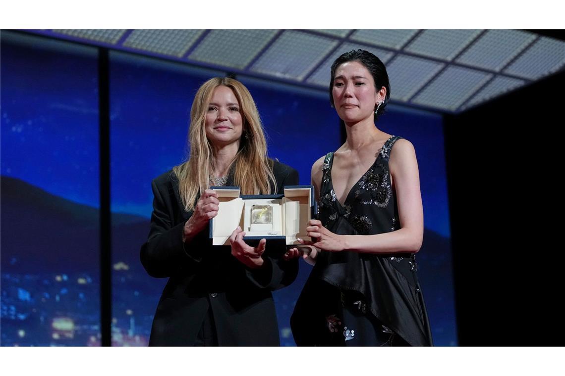 Virginie Efira (l) und Tao Okamoto wurden als beste Schauspielerinnen ausgezeichnet.