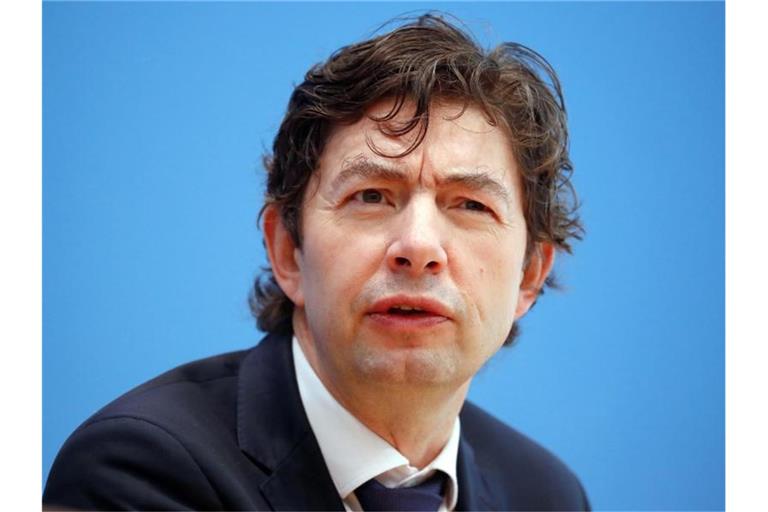 Virologe Christian Drosten ist für einen Mix aus Corona-Maßnahmen. Foto: Fabrizio Bensch/Reuters Pool/dpa