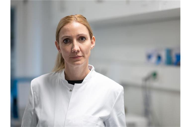 Virologin Sandra Ciesek spricht im NDR-Podcast „Das Coronavirus-Update“ über die Impfpflicht. Foto: Sebastian Gollnow/dpa