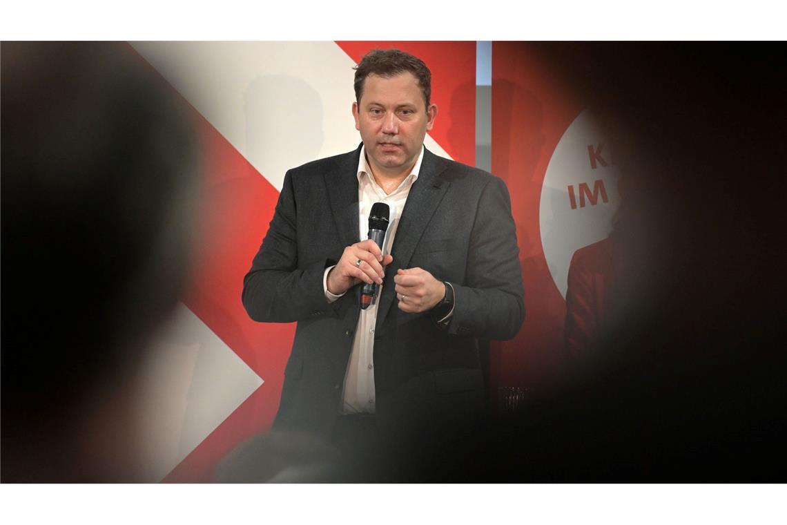 Vizekanzler Klingbeil macht sich für die kriselnde Stahlbranche stark (Archivbild)