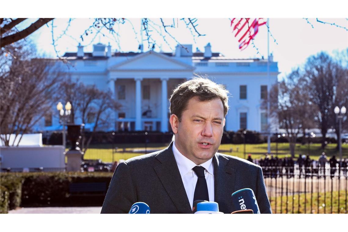 Vizekanzler und Finanzminister Lars Klingbeil (SPD) äußert sich am Rande eines Besuches in der US-Hauptstadt Washington auch zu den Drohungen von US-Präsident Donald Trump gegen die zum Nato-Partner Dänemark gehörende Arktis-Insel Grönland.