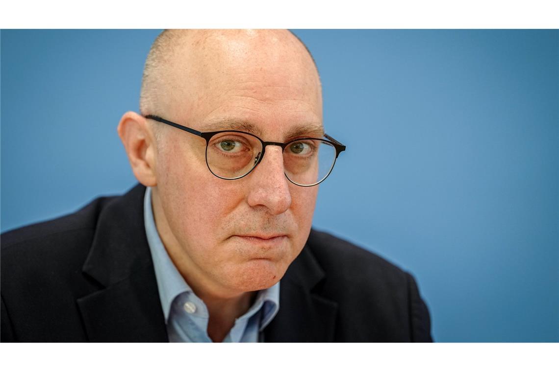 Verfassungsschutz: Russland setzt auf Wegwerf-Agenten Vizepräsident Sinan Selen leitet das Bundesamt für Verfassungsschutz seit dem Ausscheiden von Ex-Präsident Thomas Haldenwang im Dezember gemeinsam mit der zweiten Vizepräsidentin, Silke Willems. (Archivfoto)