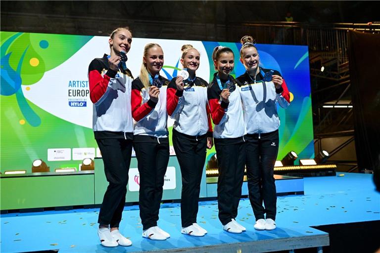 v.l. Helen Kevric, Lea Marie Quaas, Karina Schoenmaier, Janoah Mueller und Silja Stoehr.