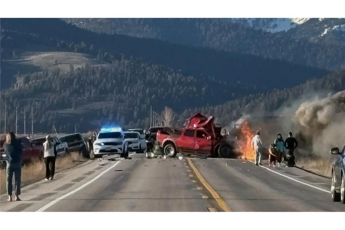 Sieben Tote bei Unfall unweit des Yellowstone-Nationalparks Völlig unklar ist noch, warum die beiden Fahrzeuge zusammenstießen.