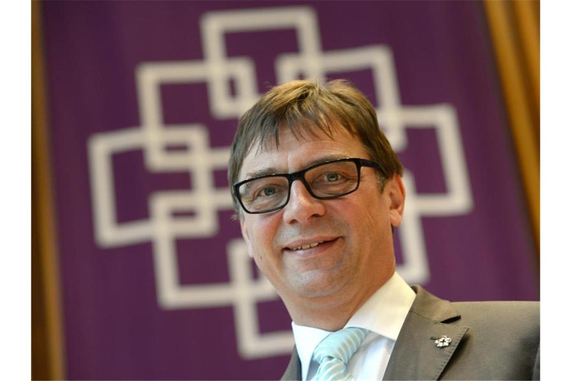 Kirchenpräsident Jung: Weihnachten als Botschaft gegen Hass Volker Jung, Präsident der Evangelischen Kirche in Hessen und Nassau (EKHN). Foto: Arne Dedert/dpa/Archivbild
