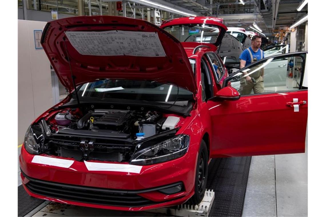 Studie: Deutsche Topkonzerne Schlusslicht beim Wachstum Volkswagen kam als bester deutscher Konzern mit knapp 14 Milliarden Euro auf Platz 25. Foto: Hendrik Schmidt