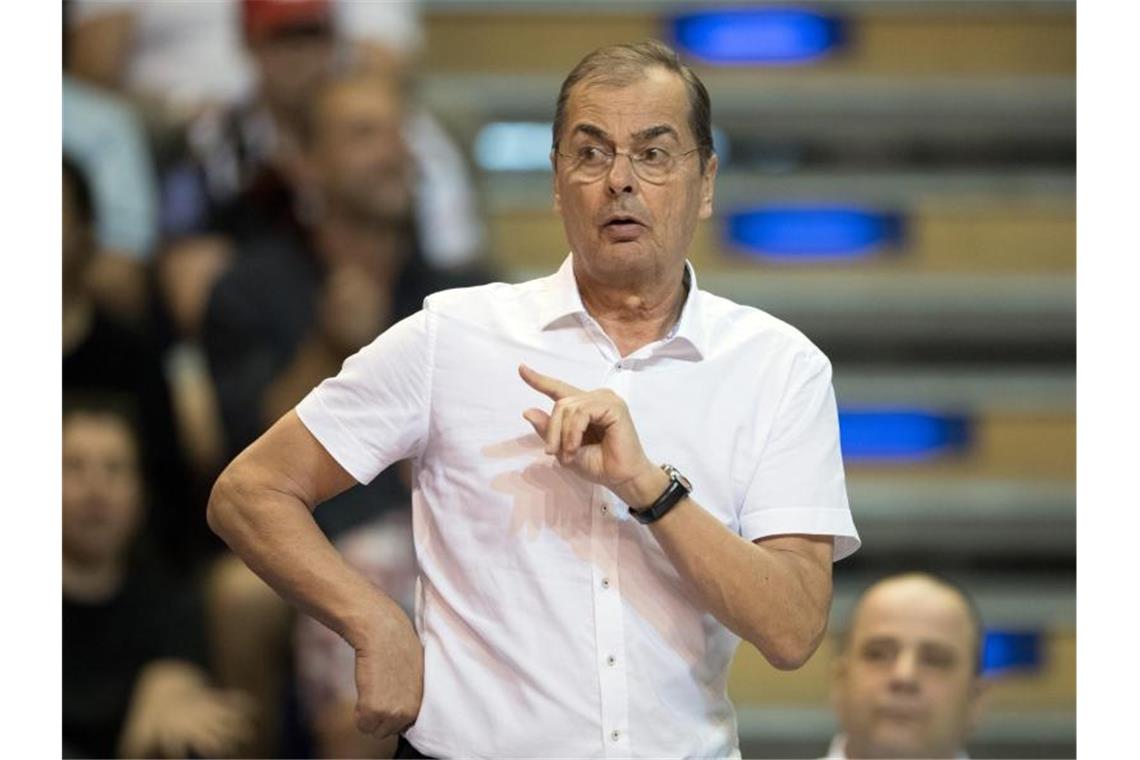 Volleyball-Trainerlegende Stelian Moculescu. Foto: Soeren Stache/dpa