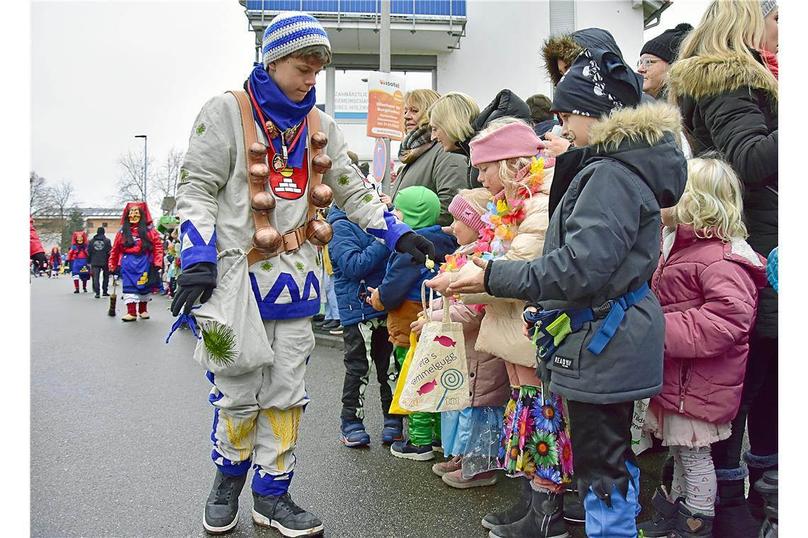Vom einen Beutel in den anderen: Die Ausbeute an Süßigkeiten kann beträchtlich s...