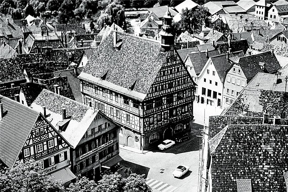 Im Keller waren Gefängniszellen Vom Stadtturm aus ist das Foto in den 1960er-Jahren entstanden.