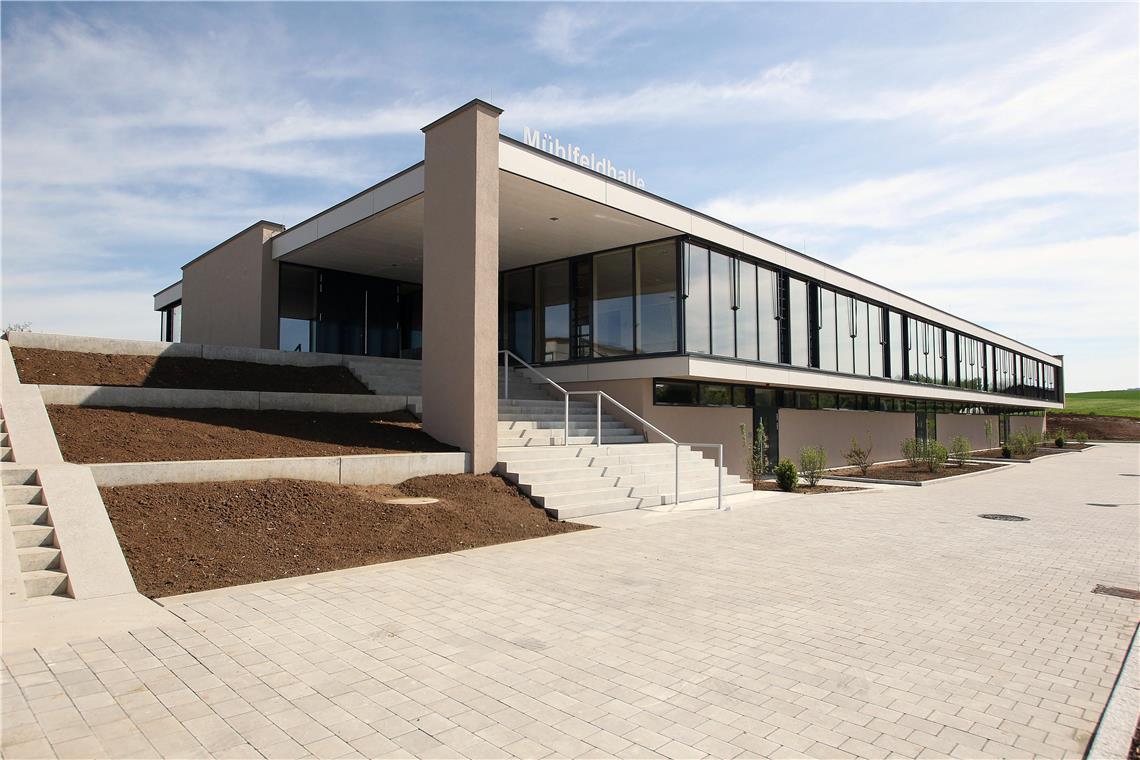 Architect must pay for leaky hall
